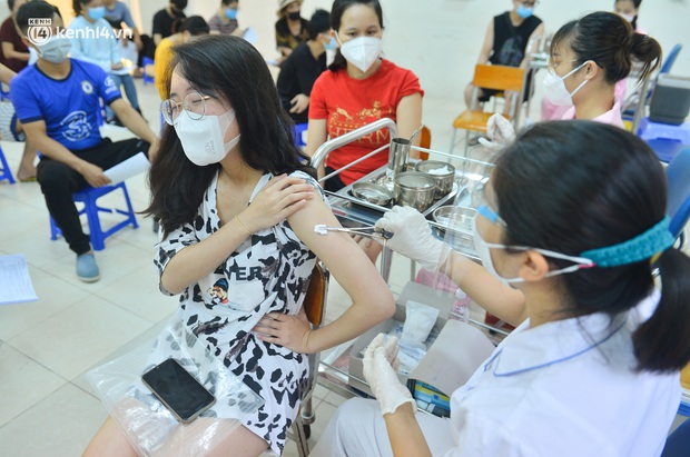 Khoảng cách tiêm 2 liều của các loại vaccine phòng COVID-19 là bao lâu? - Ảnh 1. Khoảng cách tiêm 2 liều của các loại vaccine phòng COVID-19 là bao lâu? - Ảnh 1.