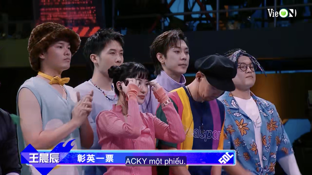 Hàn Canh tiếp tục không vote cho thí sinh Việt Nam, nghe lén và tương tàn với Henry Lau - Ảnh 2. Hàn Canh tiếp tục không vote cho thí sinh Việt Nam, nghe lén và tương tàn với Henry Lau - Ảnh 2.