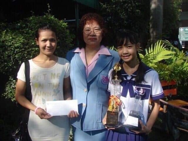 Căng não đoán Lisa đang hát ơi hàng cây xanh thắm hay nhịp điệu cha cha cha với loạt ảnh tuổi thơ dữ dội lần đầu công bố - Ảnh 6. Căng não đoán Lisa đang hát ơi hàng cây xanh thắm hay nhịp điệu cha cha cha với loạt ảnh tuổi thơ dữ dội lần đầu công bố - Ảnh 6.