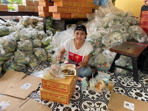 Sao Việt tuyên bố dừng làm từ thiện: Người sức tàn lực kiệt, người phải nén nước mắt, huỷ follow bạn bè vì lý do này? - Ảnh 10. Sao Việt tuyên bố dừng làm từ thiện: Người sức tàn lực kiệt, người phải nén nước mắt, huỷ follow bạn bè vì lý do này? - Ảnh 10.