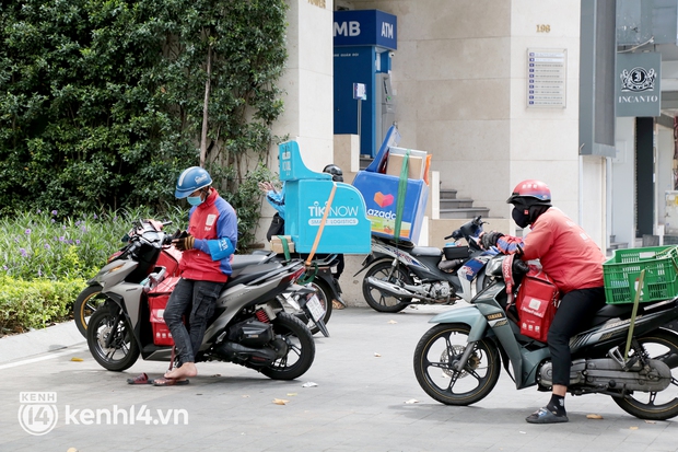 TP.HCM: Shipper được phép hoạt động liên quận huyện từ ngày 16/9 - Ảnh 2. TP.HCM: Shipper được phép hoạt động liên quận huyện từ ngày 16/9 - Ảnh 2.