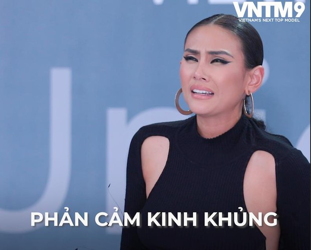 Cô gái diện bikini xẻ khoét quá đà khiến Võ Hoàng Yến thốt lên: “Phản cảm kinh khủng” - Ảnh 2. Cô gái diện bikini xẻ khoét quá đà khiến Võ Hoàng Yến thốt lên: “Phản cảm kinh khủng” - Ảnh 2.
