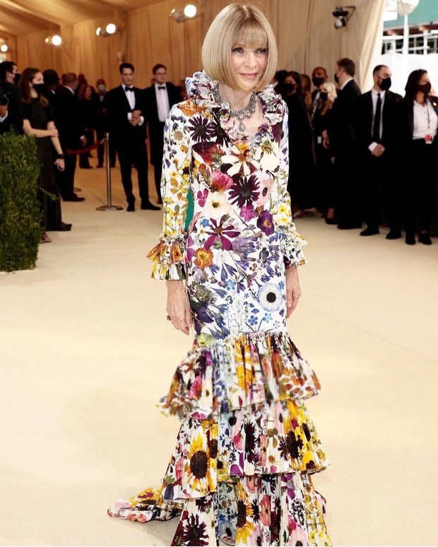 Met Gala 2021: Hình ảnh đầu tiên của Rosé đây, Billie Eilish trông bánh bèo đến lạ - Ảnh 9. Met Gala 2021: Hình ảnh đầu tiên của Rosé đây, Billie Eilish trông bánh bèo đến lạ - Ảnh 9.