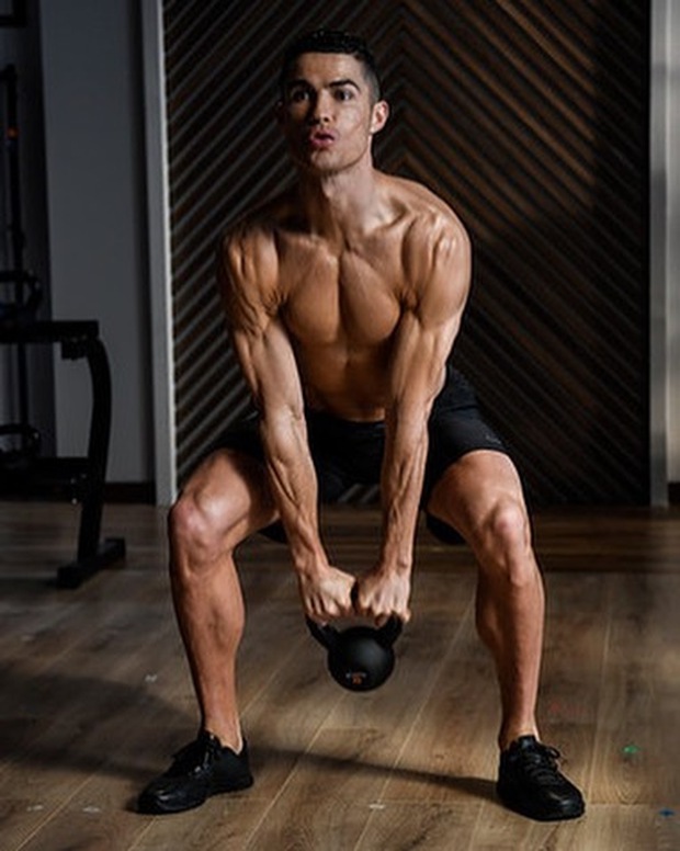 Huấn luyện Ronaldo, bài toán hóc búa cho mọi HLV (kỳ 1) - Ảnh 4. Huấn luyện Ronaldo, bài toán hóc búa cho mọi HLV (kỳ 1) - Ảnh 4.