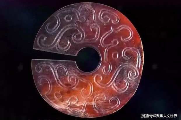 Mang cổ vật đi thẩm định, ông lão nức nở nói với chuyên gia: Tôi mong những món đồ này là giả! - Ảnh 4. Mang cổ vật đi thẩm định, ông lão nức nở nói với chuyên gia: Tôi mong những món đồ này là giả! - Ảnh 4.