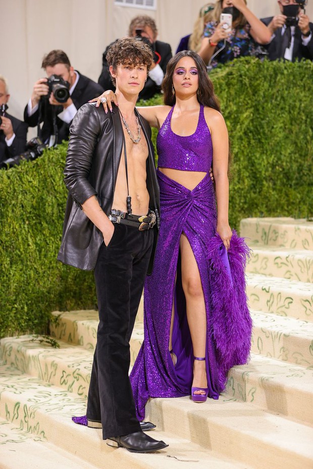 4 cặp đôi hot đổ bộ Met Gala: Justin - Hailey sang bao nhiêu, Shawn - Camila sến bấy nhiêu, bạn trai Rihanna như... món ngũ cốc - Ảnh 6.