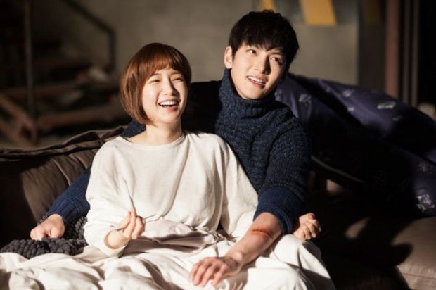 Trước khi làm Thư ký Kim của Park Seo Joon, Park Min Young từng là cô bạn gái đoản mệnh của G-Dragon, sau 13 năm visual vẫn đỉnh! - Ảnh 9. Trước khi làm Thư ký Kim của Park Seo Joon, Park Min Young từng là cô bạn gái đoản mệnh của G-Dragon, sau 13 năm visual vẫn đỉnh! - Ảnh 9.