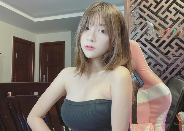 Nữ streamer xinh đẹp từng nhận ngon nhất Liên Quân khoe thành tích leo rank khủng, nhiều game thủ sẽ tự ái cho mà xem! - Ảnh 1.