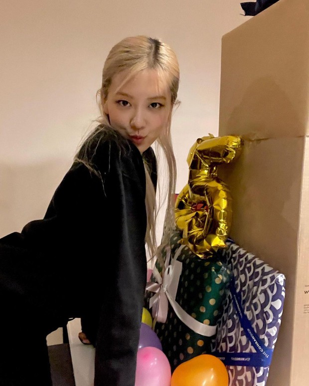 Biết số tiền fan bỏ ra đằng sau loạt ảnh show góc nghiêng và visual đỉnh chóp của Rosé tại MET Gala, Knet hoàn toàn sửng sốt - Ảnh 7.