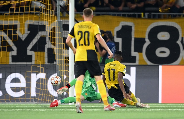 Thảm hoạ đồng đội phá hỏng công lao ghi bàn của Ronaldo - Ảnh 10. Thảm hoạ đồng đội phá hỏng công lao ghi bàn của Ronaldo - Ảnh 10.