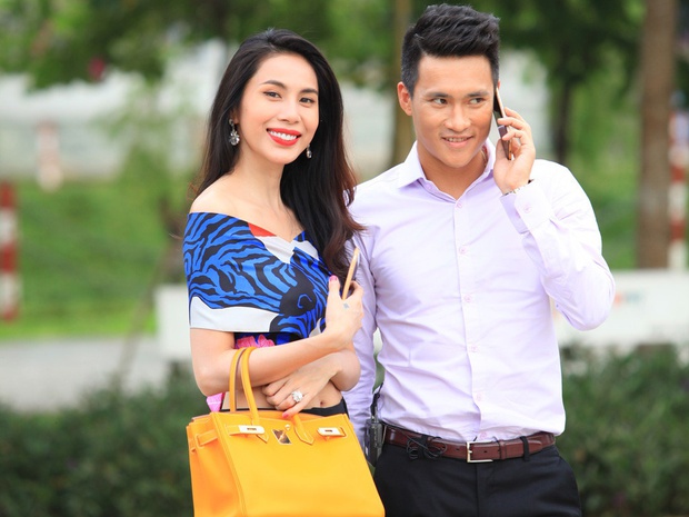 Đến hẹn sao kê 15/9, netizen tổng tấn công fanpage Thuỷ Tiên - Công Vinh, ngân hàng Vietcombank tiếp tục hứng bão phẫn nộ - Ảnh 7. Đến hẹn sao kê 15/9, netizen tổng tấn công fanpage Thuỷ Tiên - Công Vinh, ngân hàng Vietcombank tiếp tục hứng bão phẫn nộ - Ảnh 7.