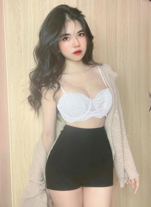 Đăng ảnh than thở vì tăng cân, nữ streamer sexy nhất Việt Nam vẫn khiến fan nóng mặt vì body quá khét - Ảnh 2.
