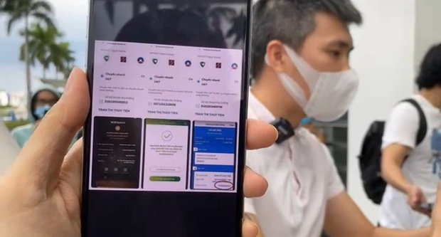Công Vinh nói về việc có 2 số tài khoản ngân hàng: Đây là tài khoản đi chợ của Tiên, không có ai gửi tiền vào cho miền Trung hết - Ảnh 4. Công Vinh nói về việc có 2 số tài khoản ngân hàng: Đây là tài khoản đi chợ của Tiên, không có ai gửi tiền vào cho miền Trung hết - Ảnh 4.