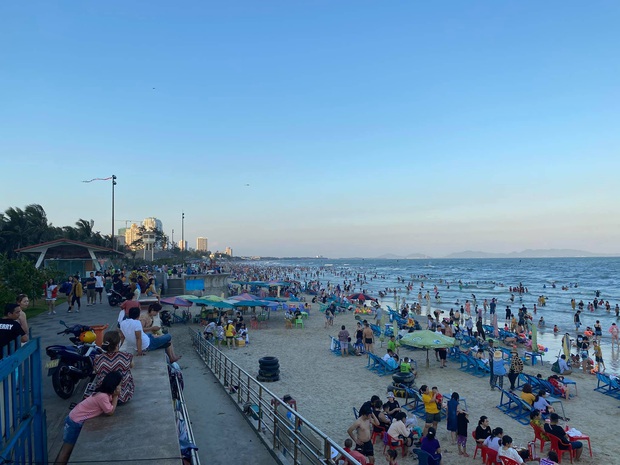 Khoảnh khắc khó quên: Chẳng ai nghĩ Vũng Tàu trông như thế này khi không có khách du lịch, càng xem lại càng há hốc mồm vì khó tin  - Ảnh 9.