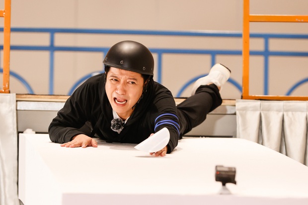 Teaser nóng Running Man tập 1: Trường Giang thành con mồi bị truy sát, Karik vắng mặt hoàn toàn? - Ảnh 8. Teaser nóng Running Man tập 1: Trường Giang thành con mồi bị truy sát, Karik vắng mặt hoàn toàn? - Ảnh 8.