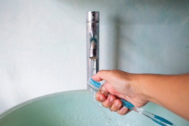 Nhiều nhà đang mắc 7 lỗi này khi vệ sinh phòng tắm, bảo sao dọn dẹp hoài mà vẫn thấy dơ dáy, bốc mùi - Ảnh 5.