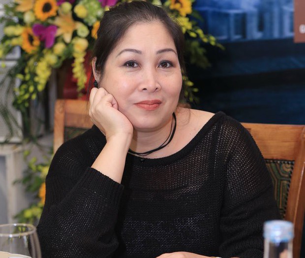 NS Hồng Vân bị netizen bão công kích đúng ngày Giỗ tổ sân khấu, lùm xùm quảng cáo bất ngờ bị khui lại - Ảnh 9.