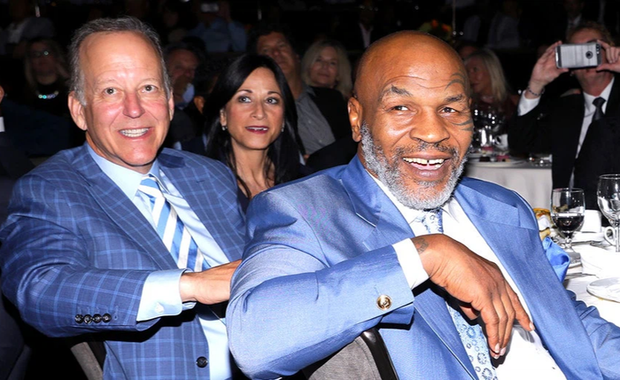 Đêm điên rồ tiêu hết 26 tỷ của Mike Tyson trước ngày cắn tai Evander Holyfield và nét hoang dại trong con người Tay đấm thép - Ảnh 1.