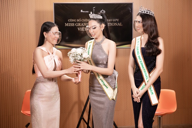 Sự kiện hiếm hoi giữa mùa dịch: Á hậu Ngọc Thảo khoe vòng 1 sexy, đại diện Việt Nam tại Miss Grand 2021 chặt chém không vừa! - Ảnh 8. Sự kiện hiếm hoi giữa mùa dịch: Á hậu Ngọc Thảo khoe vòng 1 sexy, đại diện Việt Nam tại Miss Grand 2021 chặt chém không vừa! - Ảnh 8.