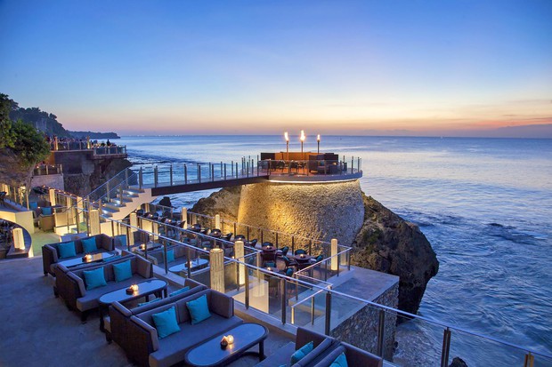 Tuần trăng mật đắt đỏ bậc nhất xứ Hàn của vợ chồng Jang Dong Gun: Ở resort 5 ngày hết hơn nửa tỷ, thuê máy bay giá trên trời - Ảnh 6. Tuần trăng mật đắt đỏ bậc nhất xứ Hàn của vợ chồng Jang Dong Gun: Ở resort 5 ngày hết hơn nửa tỷ, thuê máy bay giá trên trời - Ảnh 6.