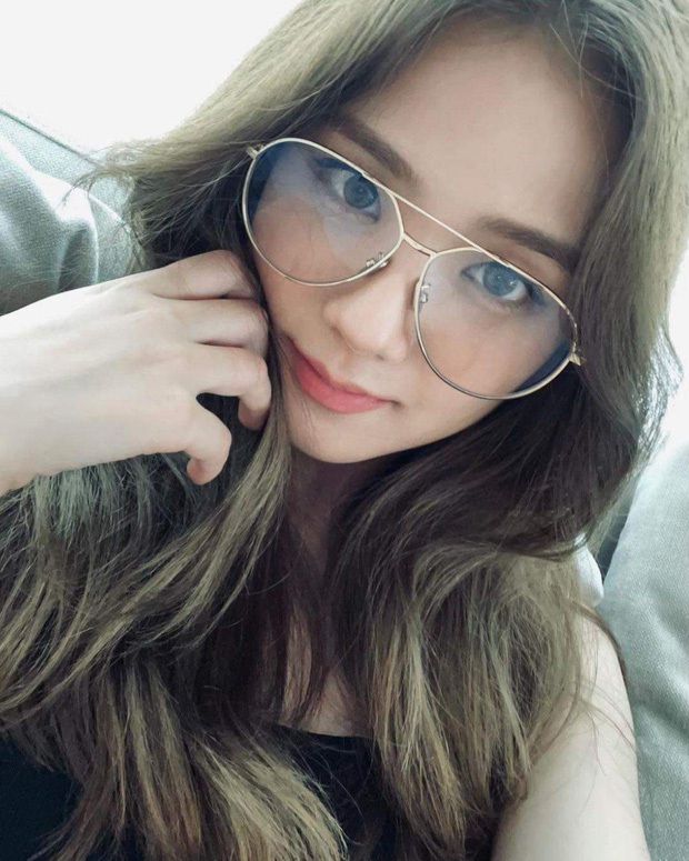 Jisoo bất ngờ biến hình màu tóc mới, ảnh chất lượng thấp mà visual chất lượng cao! - Ảnh 5.