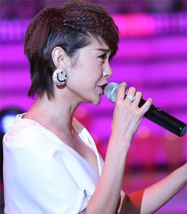 Nghi án dao kéo của Minh Hằng: Từ Pé Heo cho tới chiếc cằm nhọn, nhan sắc biến hình liên tục như có phép màu - Ảnh 5.