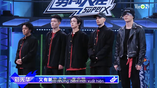Vương Nhất Bác xuống tinh thần vì lỡ khinh địch, thua toàn tập trước đội Henry Lau - Ảnh 1. Vương Nhất Bác xuống tinh thần vì lỡ khinh địch, thua toàn tập trước đội Henry Lau - Ảnh 1.