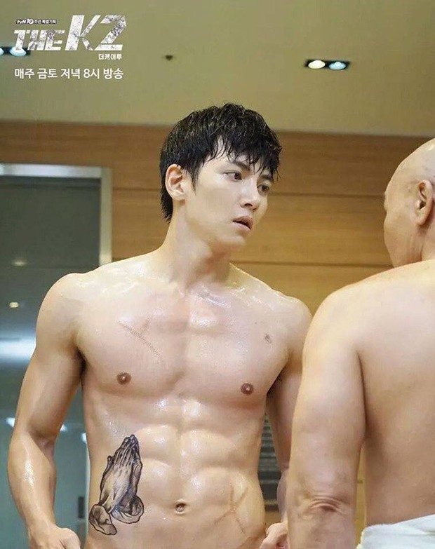 5 phim Hàn dính án phạt vì cảnh nóng, bạo lực dã man: Ji Chang Wook vừa nude 100% đã lập tức bị tuýt còi - Ảnh 8.