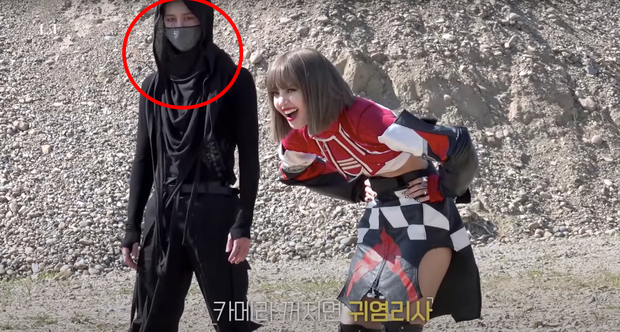 Nghi vấn LALISA của Lisa có cameo đặc biệt: Nhìn rất bà cả Penthouse nhưng lại là G-Dragon? - Ảnh 2.