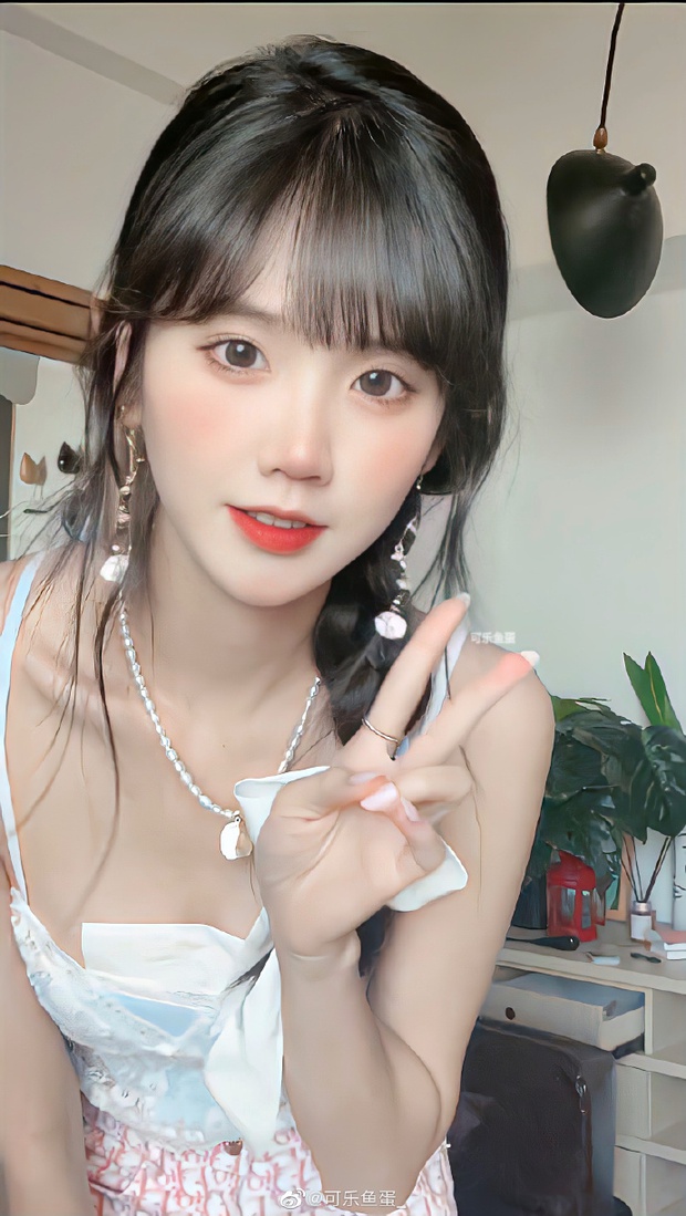 Không điển trai nhưng lại có số hưởng, nam streamer liên tục được livestream với hai mỹ nữ nổi tiếng hàng đầu Trung Quốc - Ảnh 2.