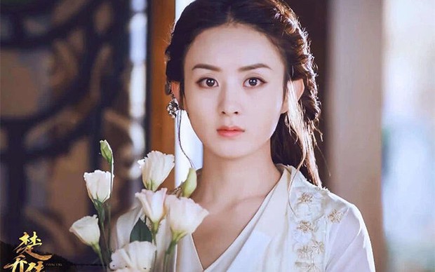 Sốc xỉu vì nhan sắc Triệu Lệ Dĩnh bản nhí sau 5 năm debut: Càng lớn càng giống đàn chị, lăm le soán ngôi Nhiệt Ba trong tương lai? - Ảnh 1. Sốc xỉu vì nhan sắc Triệu Lệ Dĩnh bản nhí sau 5 năm debut: Càng lớn càng giống đàn chị, lăm le soán ngôi Nhiệt Ba trong tương lai? - Ảnh 1.