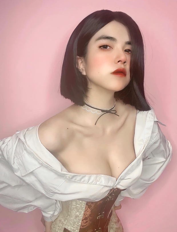 Khoe ảnh xuống tóc đêm Trung thu, nữ streamer sexy nhất Việt Nam lại khiến fan nóng mặt với vòng một quá hững hờ - Ảnh 2.