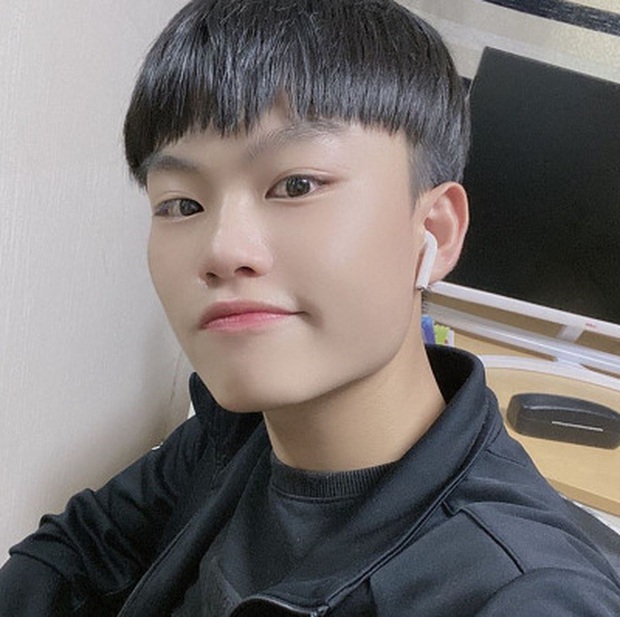 “Tiểu PSY” - cậu bé gốc Việt từng xuất hiện trong siêu hit Gangnam Style giờ ra sao sau khi được đặt nhiều kỳ vọng ngày bé? - Ảnh 8. “Tiểu PSY” - cậu bé gốc Việt từng xuất hiện trong siêu hit Gangnam Style giờ ra sao sau khi được đặt nhiều kỳ vọng ngày bé? - Ảnh 8.