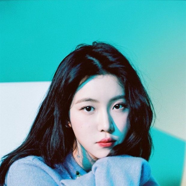 Có ai còn nhớ Rosé (BLACKPINK) thời “em còn non và xanh” thế nào không, nhìn cứ ngỡ chị em thất lạc với nữ idol nhà JYP này - Ảnh 12. Có ai còn nhớ Rosé (BLACKPINK) thời “em còn non và xanh” thế nào không, nhìn cứ ngỡ chị em thất lạc với nữ idol nhà JYP này - Ảnh 12.