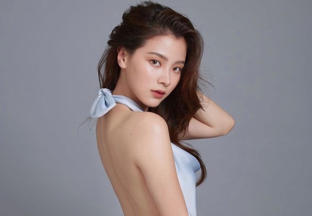 Mẹ “ngọc nữ đẹp nhất Thái Lan” sở hữu dung mạo như diễn viên, nhìn sang bố cô dân tình phải thốt lên gia đình cực phẩm - Ảnh 1. Mẹ “ngọc nữ đẹp nhất Thái Lan” sở hữu dung mạo như diễn viên, nhìn sang bố cô dân tình phải thốt lên gia đình cực phẩm - Ảnh 1.