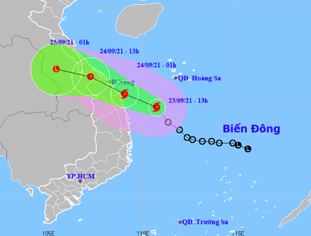 Bão số 6 giật cấp 10 di chuyển nhanh hướng vào Thừa Thiên Huế - Quảng Ngãi, các tỉnh miền Trung mưa rất to - Ảnh 1. Bão số 6 giật cấp 10 di chuyển nhanh hướng vào Thừa Thiên Huế - Quảng Ngãi, các tỉnh miền Trung mưa rất to - Ảnh 1.