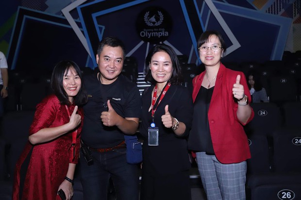 Xuất hiện comment của phó phòng tại VTV trên fanpage Đường Lên Đỉnh Olympia, nói gì mà bị netizen bảo luyên thuyên? - Ảnh 5. Xuất hiện comment của phó phòng tại VTV trên fanpage Đường Lên Đỉnh Olympia, nói gì mà bị netizen bảo luyên thuyên? - Ảnh 5.