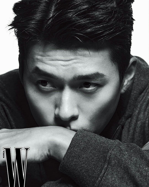 Nam thần Hyun Bin tung bộ ảnh lộ cả khuyết điểm mà chị em vẫn gào thét: Đúng là có người yêu vào có khác, visual lên hương hẳn - Ảnh 4.