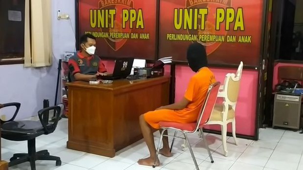 Bị mắng mỏ, con trai cầm dao đâm chết mẹ, trước lúc chết mẹ trăng trối 1 câu khiến con hối hận trào nước mắt - Ảnh 2. Bị mắng mỏ, con trai cầm dao đâm chết mẹ, trước lúc chết mẹ trăng trối 1 câu khiến con hối hận trào nước mắt - Ảnh 2.