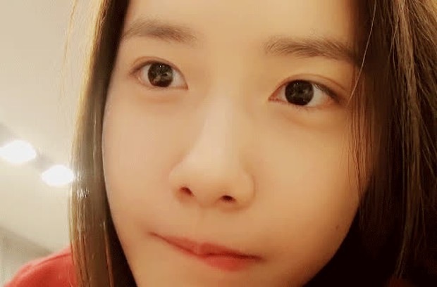 Yoona (SNSD) tung vlog mới khóc sưng mắt, dân tình chỉ chú ý nhan sắc không son phấn đỉnh cao - Ảnh 8.
