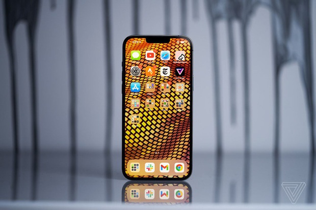 iPhone 13 Pro và 13 Pro Max gặp lỗi với màn hình 120Hz - Ảnh 1. iPhone 13 Pro và 13 Pro Max gặp lỗi với màn hình 120Hz - Ảnh 1.