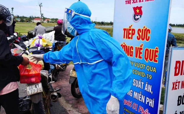 Nam thanh niên rời chốt kiểm dịch về nhà khi hết ca thì gặp tai nạn tử vong thương tâm - Ảnh 1. Nam thanh niên rời chốt kiểm dịch về nhà khi hết ca thì gặp tai nạn tử vong thương tâm - Ảnh 1.
