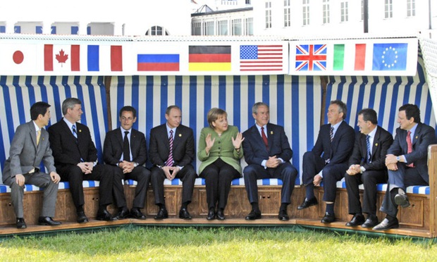 Bà Merkel trở thành Thủ tướng Đức đầu tiên rời nhiệm sở theo nguyện vọng cá nhân - Ảnh 4. Bà Merkel trở thành Thủ tướng Đức đầu tiên rời nhiệm sở theo nguyện vọng cá nhân - Ảnh 4.