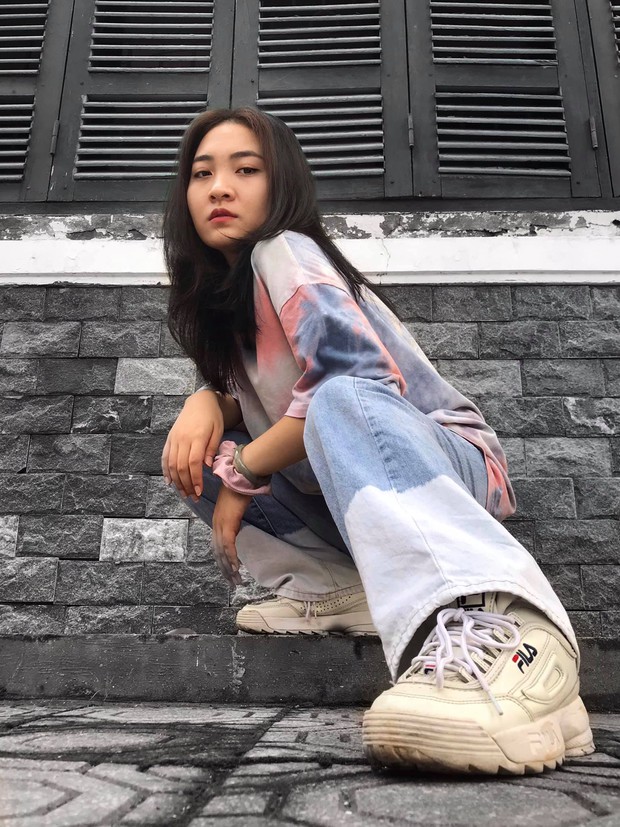 Một bản nhạc tình tiếng Anh được dân chơi TikTok mê đắm ghép đủ thứ clip so deep, truy tìm bài gốc hoá ra của nữ ca sĩ Gen Z Vpop? - Ảnh 14. Một bản nhạc tình tiếng Anh được dân chơi TikTok mê đắm ghép đủ thứ clip so deep, truy tìm bài gốc hoá ra của nữ ca sĩ Gen Z Vpop? - Ảnh 14.