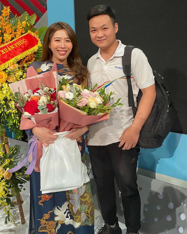 Siêu Trí Tuệ Hà Việt Hoàng nói gì về việc MC Diệp Chi khi không còn dẫn Đường Lên Đỉnh Olympia? - Ảnh 2. Siêu Trí Tuệ Hà Việt Hoàng nói gì về việc MC Diệp Chi khi không còn dẫn Đường Lên Đỉnh Olympia? - Ảnh 2.