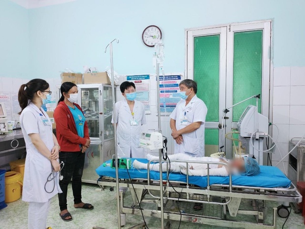 Vụ 4 bố con thương vong trong đám cháy bất thường ở Tuyên Quang: Nạn nhân cuối cùng không qua khỏi - Ảnh 1. Vụ 4 bố con thương vong trong đám cháy bất thường ở Tuyên Quang: Nạn nhân cuối cùng không qua khỏi - Ảnh 1.