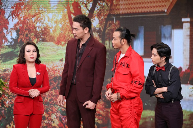 Việt Hương: Các em quen rồi nên không coi tôi ra gì nữa, đánh thật luôn - Ảnh 3. Việt Hương: Các em quen rồi nên không coi tôi ra gì nữa, đánh thật luôn - Ảnh 3.