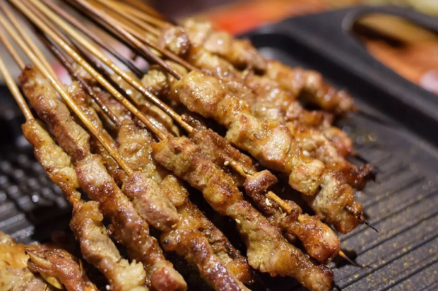 Mới 25 tuổi đã mắc tiểu đường tuýp 2, cô gái hối hận khi biết thủ phạm là 2 món ăn vặt vạn người trẻ đều mê - Ảnh 3. Mới 25 tuổi đã mắc tiểu đường tuýp 2, cô gái hối hận khi biết thủ phạm là 2 món ăn vặt vạn người trẻ đều mê - Ảnh 3.