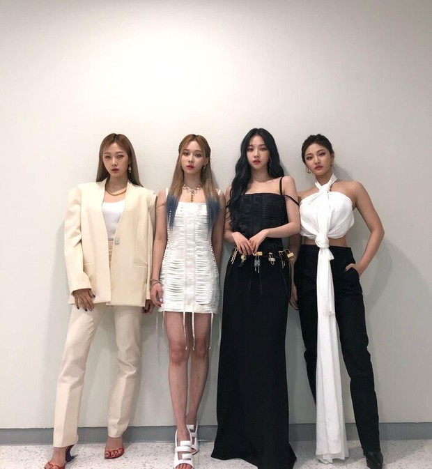 Kpop có những bông hoa khiến người xem tụt huyết áp chỉ trong 1 lần mặc hàng hiệu - Ảnh 11.