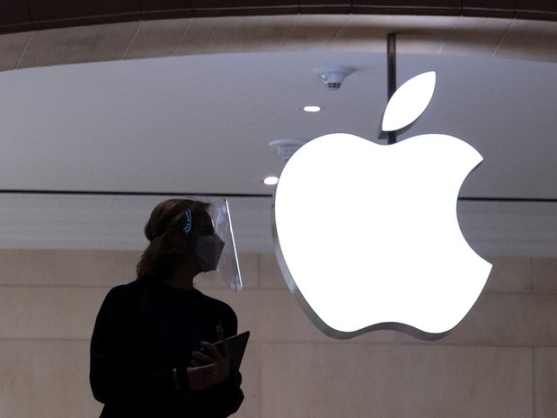 Mỹ điều tra hai khiếu nại của nhân viên Apple - Ảnh 1.